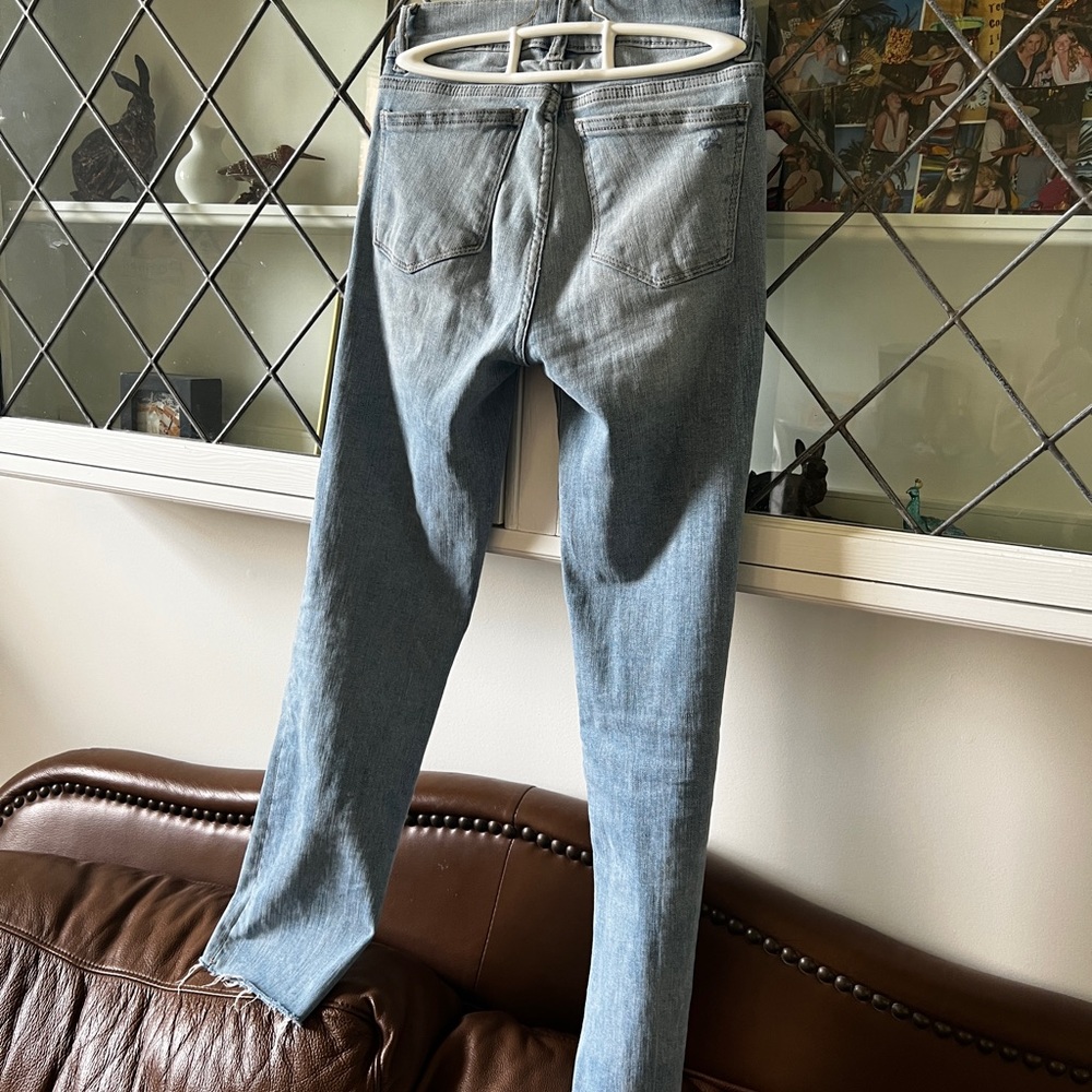 DL1961 Mara straight midrise instascult ankle size 24. Worn once!